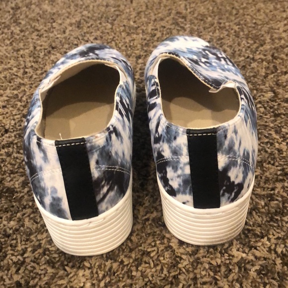 Tie Dye Slip On Platform Sneakers - Picture 7 of 8